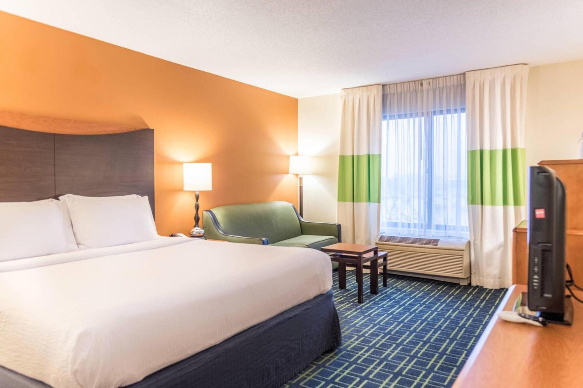 Fairfield Inn & Suites By Marriott Muskegon Norton Shores Exterior photo
